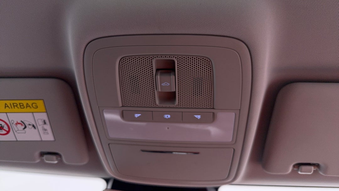 2024 MG Mg5 Essence, Automatic, 17187 km, On-Roof Controls/Sunglass holder