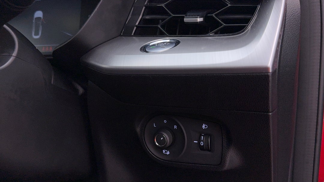 2024 MG Mg5 Essence, Automatic, 17187 km, Utility Switches/Buttons