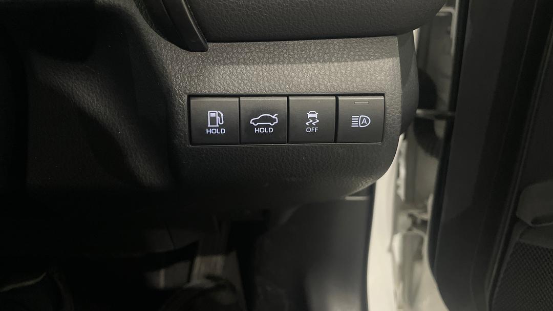 2023 Toyota Camry Ascent, Automatic, 53686 km, Utility Switches/Buttons