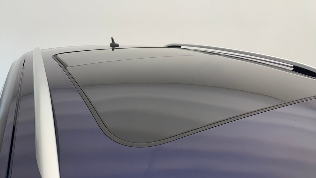 2020 Volkswagen T-roc 140tsi Sport( R-line), Automatic, 26823 km, Roof/Sunroof View