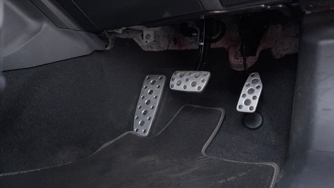 Pedals and Footmat