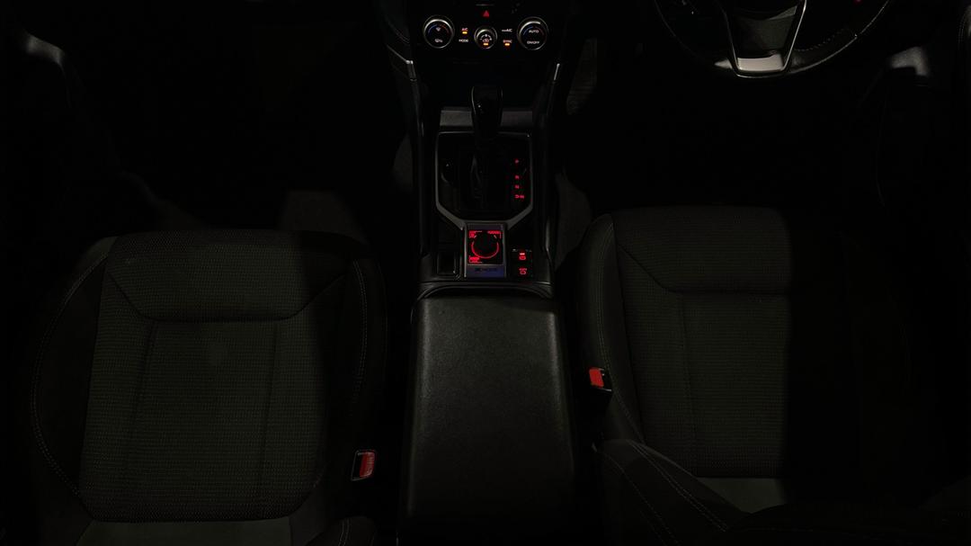 2023 Subaru Forester 2.5i (AWD), Automatic, 42356 km, Center Console