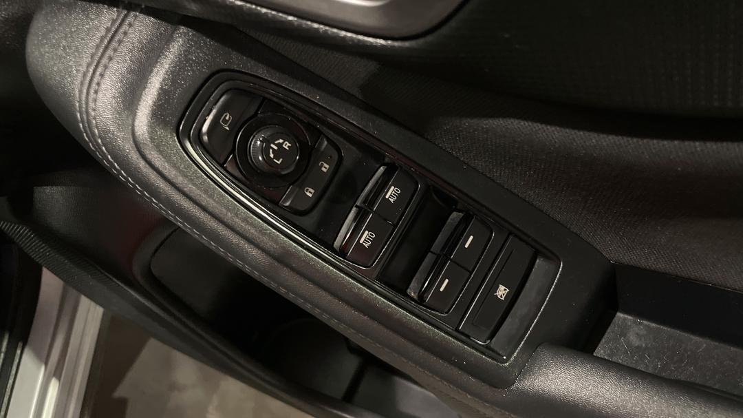 2023 Subaru Forester 2.5i (AWD), Automatic, 42356 km, Drivers Side Door Panel Controls