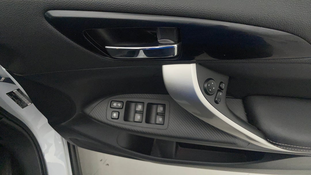 2020 Mitsubishi Eclipse Cross Exceed (2WD), Automatic, 68039 km, Drivers Side Door Panel Controls