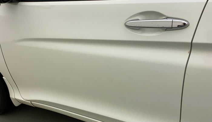 2016 Honda City 1.5L I-VTEC V MT, Petrol, Manual, 32,404 km, Front passenger door - Minor scratches