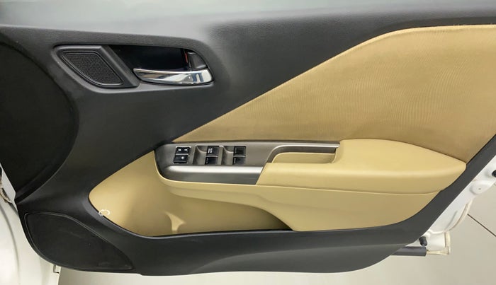 2016 Honda City 1.5L I-VTEC V MT, Petrol, Manual, 32,404 km, Driver Side Door Panels Control