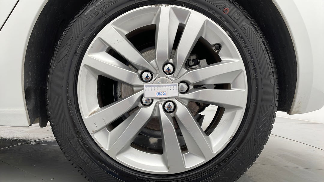 Wheels Rim Rear LHS Gutter Rash