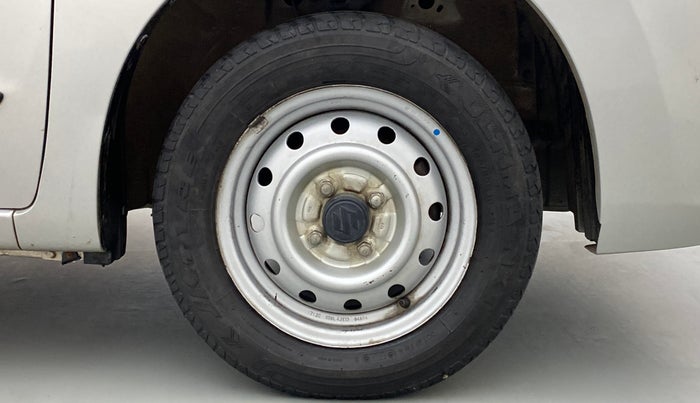 2017 Maruti Wagon R 1.0 LXI CNG, CNG, Manual, 45,180 km, Right Front Wheel