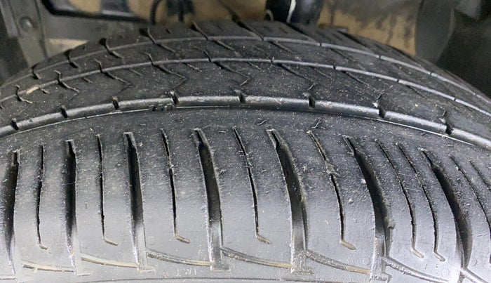 2018 Maruti Vitara Brezza VDI, Diesel, Manual, 49,317 km, Left Front Tyre Tread