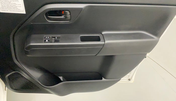 2021 Maruti New Wagon-R LXI CNG (O) 1.0, CNG, Manual, 16,320 km, Driver Side Door Panels Control