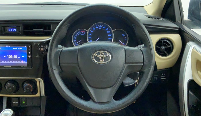 2017 Toyota Corolla Altis J S, CNG, Manual, Steering Wheel Close Up
