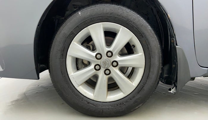 2017 Toyota Corolla Altis J S, CNG, Manual, Left Front Wheel