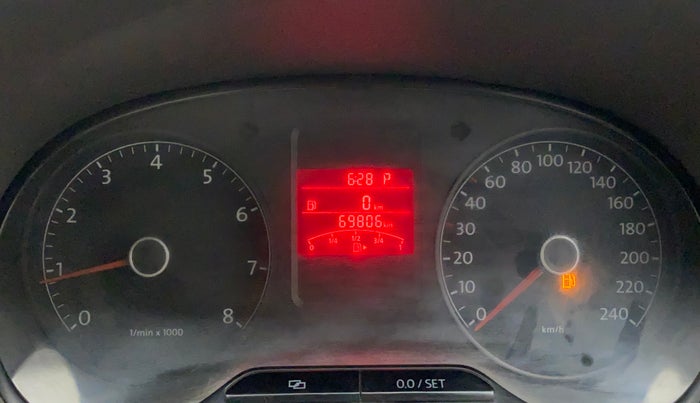 2011 Volkswagen Vento TRENDLINE 1.6, Petrol, Manual, 69,805 km, Odometer Image