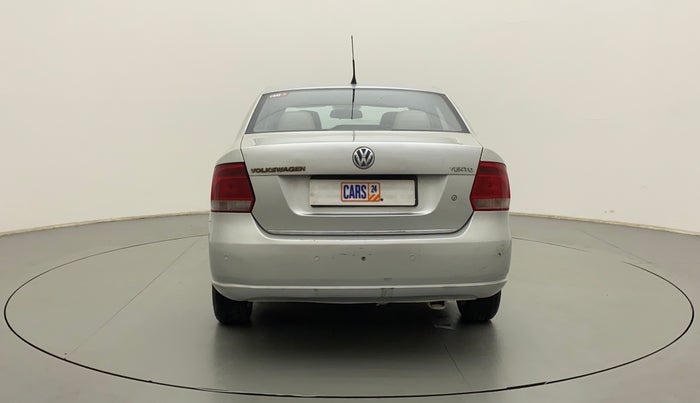 2011 Volkswagen Vento TRENDLINE 1.6, Petrol, Manual, 69,805 km, Back/Rear