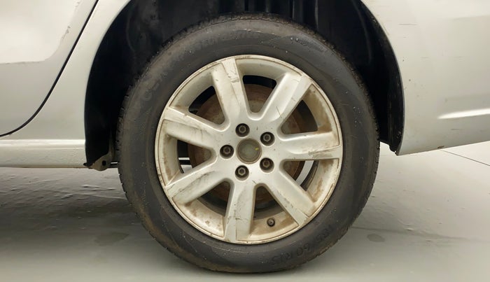 2011 Volkswagen Vento TRENDLINE 1.6, Petrol, Manual, 69,805 km, Left Rear Wheel