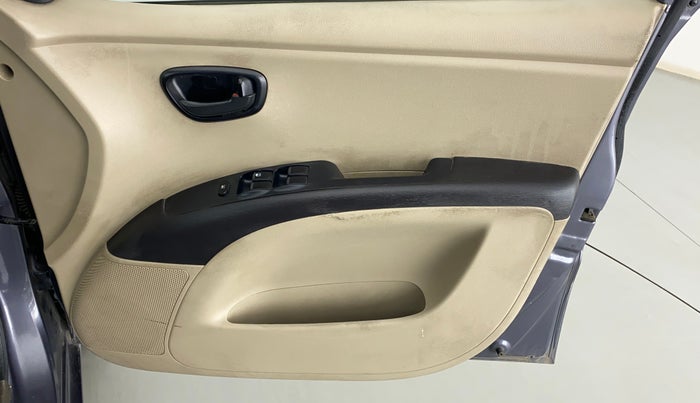 2016 Hyundai i10 MAGNA 1.1, Petrol, Manual, 88,061 km, Driver Side Door Panels Control