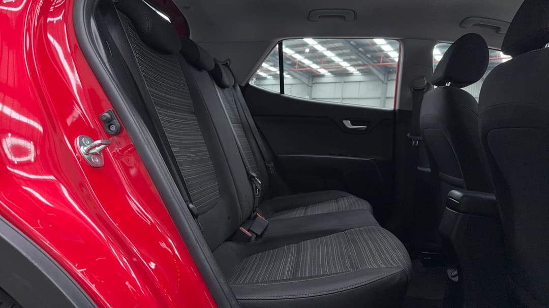 2023 Kia Stonic Sport, Automatic, 55827 km, Right Side Rear Door Cabin View