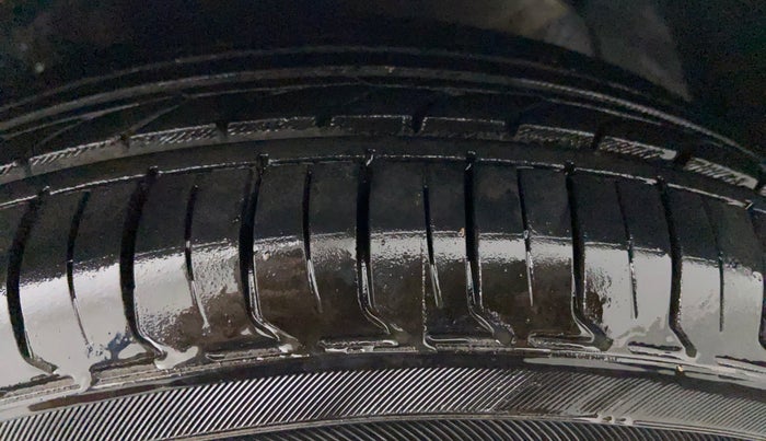 2019 Hyundai Grand i10 MAGNA 1.2 KAPPA VTVT CNG, CNG, Manual, 46,392 km, Left Front Tyre Tread