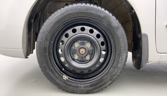 2011 Maruti Wagon R 1.0 VXI, Petrol, Manual, 69,747 km, Left Front Wheel