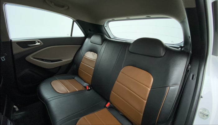 2019 Hyundai Elite i20 1.2 MAGNA PLUS VTVT, Petrol, Manual, 10,592 km, Right Side Rear Door Cabin