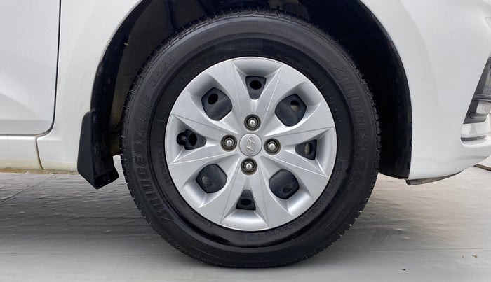 2019 Hyundai Elite i20 1.2 MAGNA PLUS VTVT, Petrol, Manual, 10,592 km, Right Front Wheel