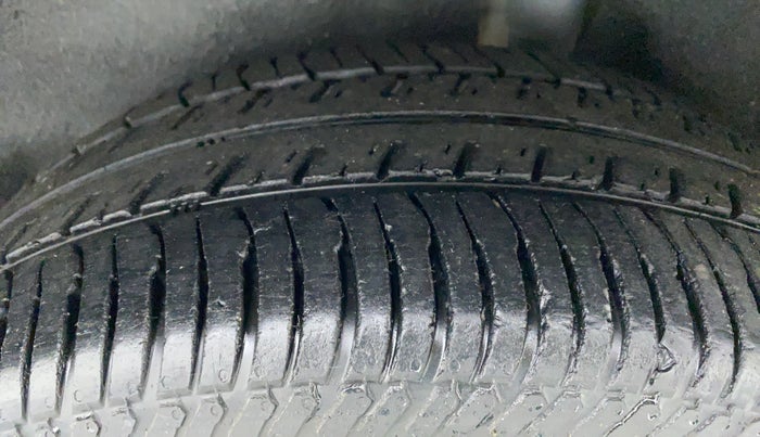 2014 Ford Ecosport 1.5TITANIUM TDCI, Diesel, Manual, 78,597 km, Left Rear Tyre Tread