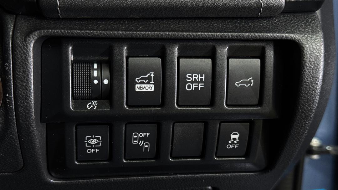 2022 Subaru Forester Hybrid S (AWD), Automatic, 74527 km, Utility Switches/Buttons