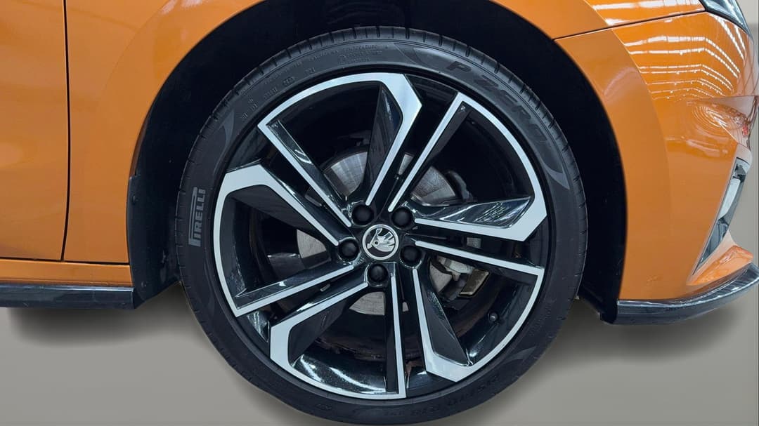 2022 SKODA Fabia 110tsi Monte Carlo Edition 150, Automatic, 42488 km, Right Front Wheel