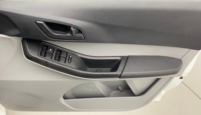 2021 Tata Tiago XTA PETROL, Petrol, Automatic, 18,989 km, Driver Side Door Panels Control
