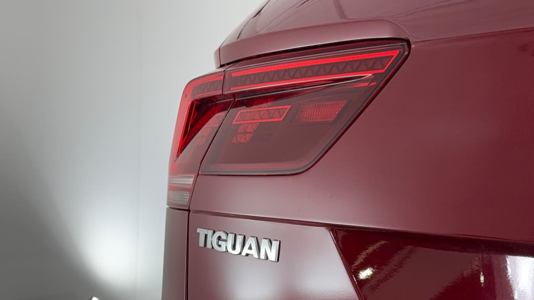 2018 Volkswagen Tiguan 162 Tsi Highline, Automatic, 118874 km, Badge (Boot Left Side)