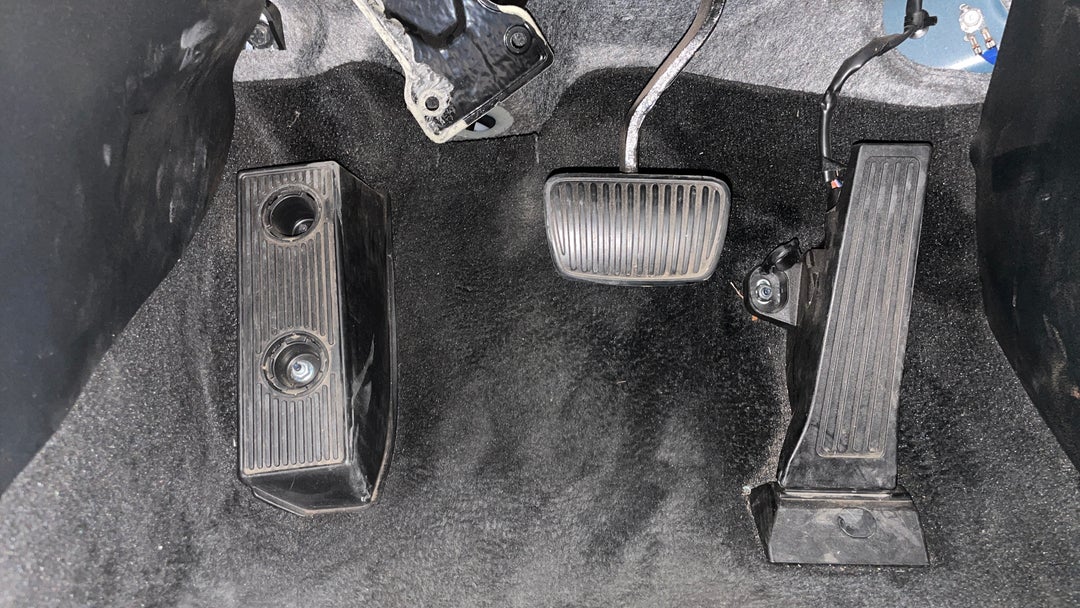 2024 Kia Sportage S (awd), Automatic, 46936 km, Pedals and Footmat