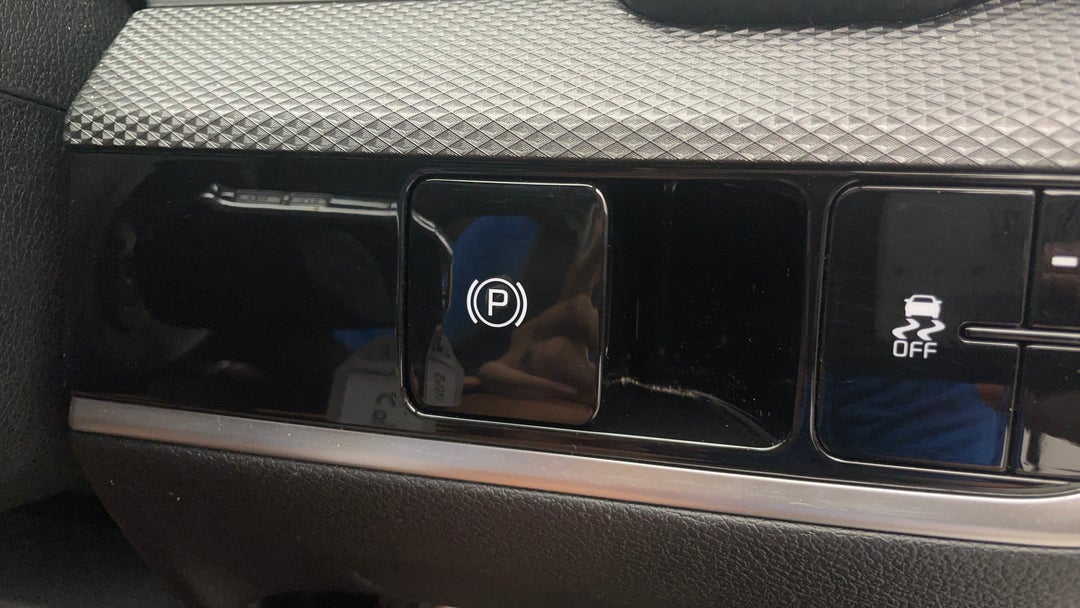 2024 Kia Sportage S (awd), Automatic, 46936 km, Handbrake