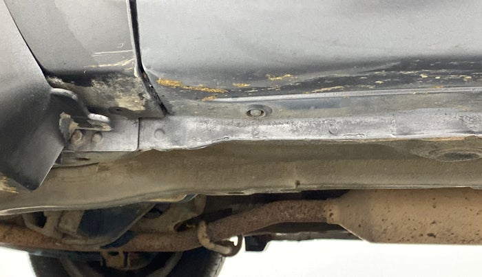 2015 Maruti Alto K10 VXI P, Petrol, Manual, 44,073 km, Left running board - Slight discoloration