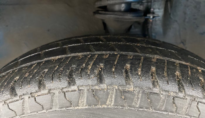 2018 Maruti Alto 800 LXI, Petrol, Manual, 18,850 km, Left Front Tyre Tread