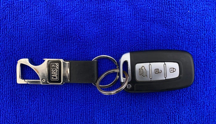2013 Hyundai i20 ASTA 1.2, Petrol, Manual, 70,663 km, Key Close Up