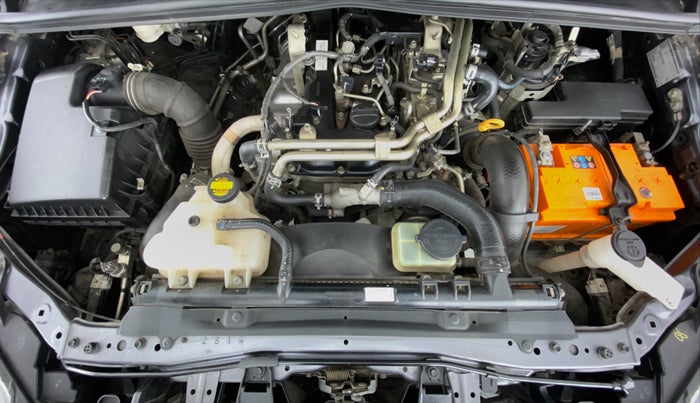 2016 Toyota Innova Crysta 2.4 GX 7 STR, Diesel, Manual, 26,183 km, Open Bonet