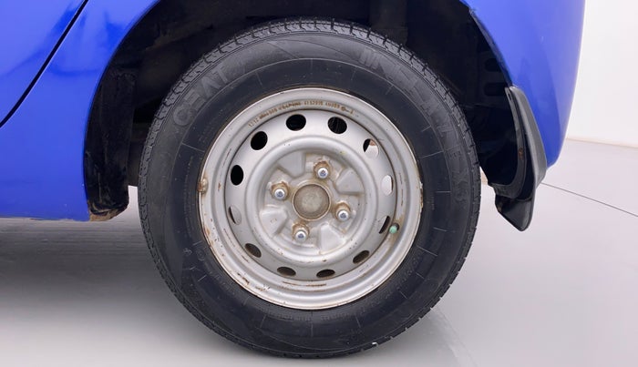 2013 Hyundai Eon ERA PLUS, Petrol, Manual, 61,733 km, Left Rear Wheel