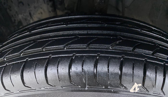 2014 Nissan Micra Active XL, Petrol, Manual, 42,944 km, Left Front Tyre Tread