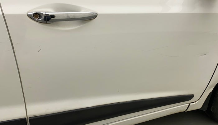 2016 Hyundai Grand i10 ASTA 1.2 KAPPA VTVT, Petrol, Manual, 72,561 km, Driver-side door - Paint has faded