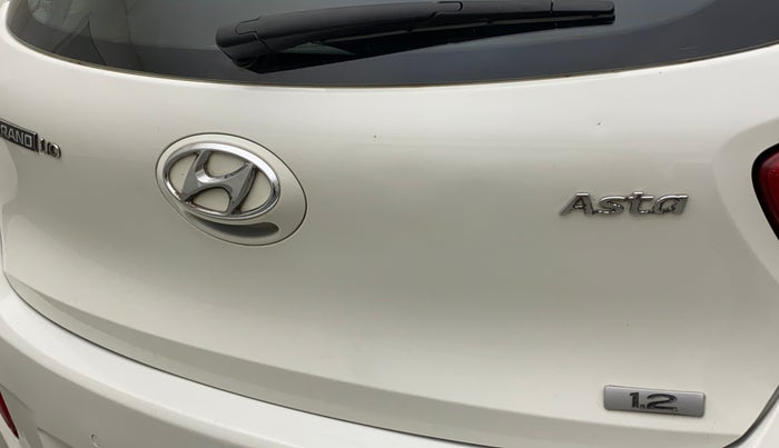 2016 Hyundai Grand i10 ASTA 1.2 KAPPA VTVT, Petrol, Manual, 72,561 km, Dicky (Boot door) - Minor scratches