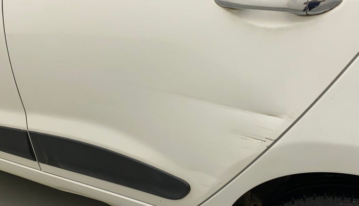2016 Hyundai Grand i10 ASTA 1.2 KAPPA VTVT, Petrol, Manual, 72,561 km, Rear left door - Slightly dented