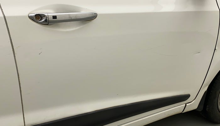 2016 Hyundai Grand i10 ASTA 1.2 KAPPA VTVT, Petrol, Manual, 72,561 km, Driver-side door - Slightly dented