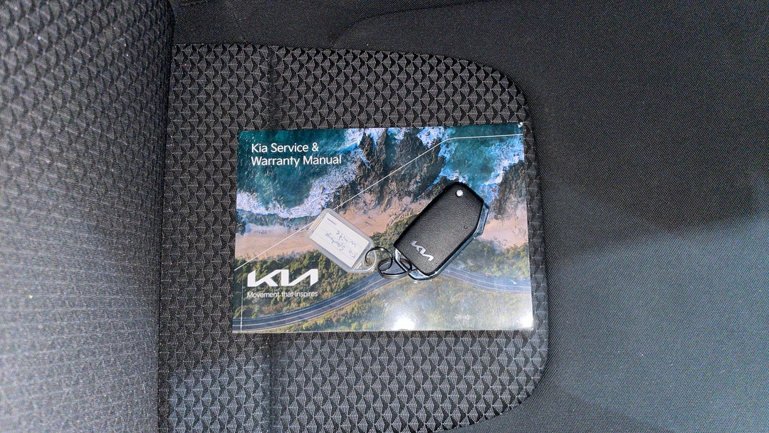 2024 Kia Sportage S (FWD), Automatic, 43588 km, Key Close-up