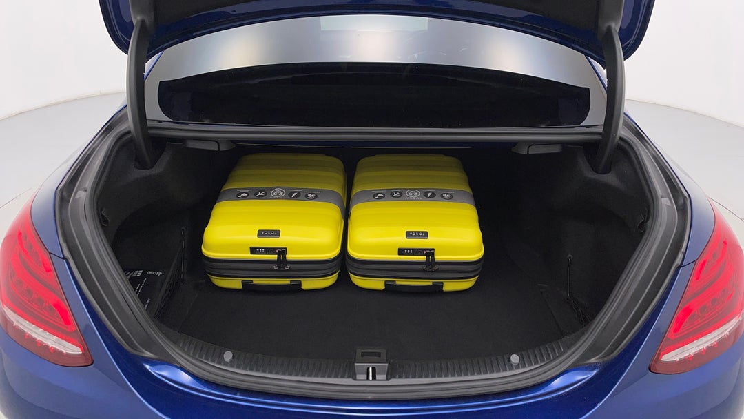 2016 Mercedes-benz C250 C250, Automatic, 127236 km, Boot Inside View with Luggage