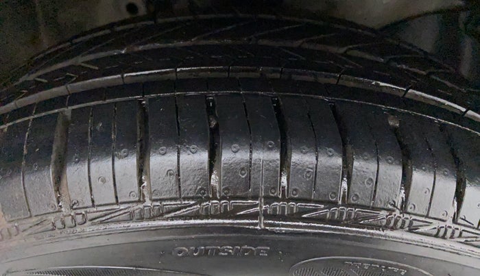 2012 Honda Brio 1.2 V MT I VTEC, Petrol, Manual, 27,755 km, Right Front Tyre Tread