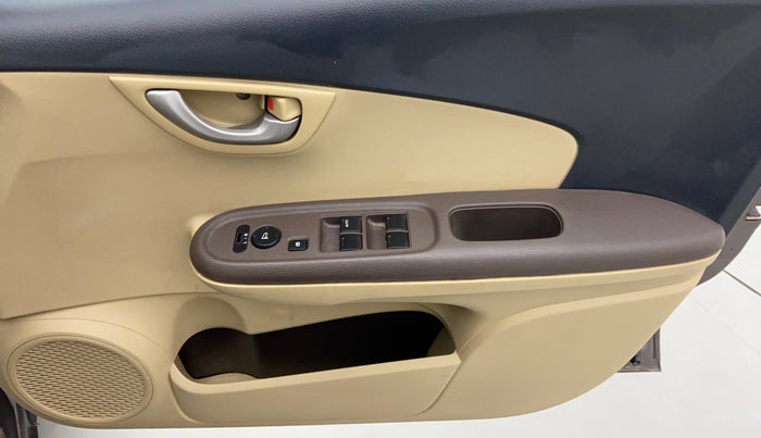 2012 Honda Brio 1.2 V MT I VTEC, Petrol, Manual, 27,755 km, Driver Side Door Panels Control