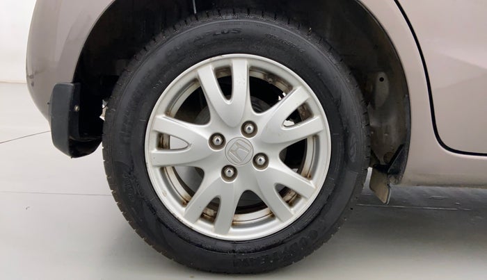 2012 Honda Brio 1.2 V MT I VTEC, Petrol, Manual, 27,755 km, Right Rear Wheel