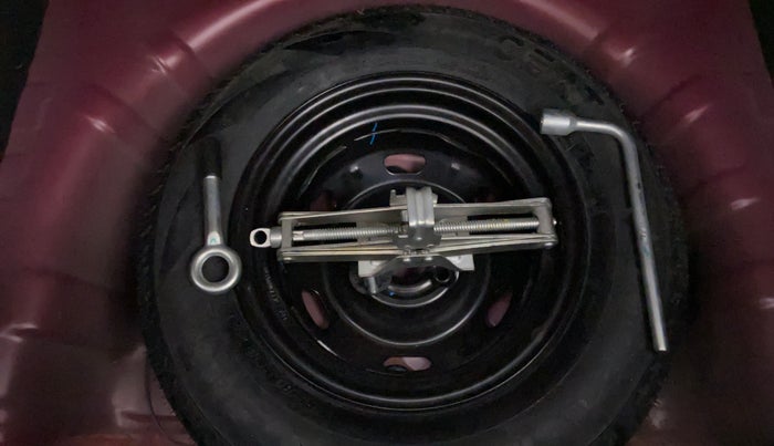 2017 Datsun Redi Go T (O), Petrol, Manual, 24,193 km, Spare Tyre