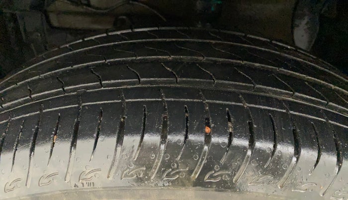 2022 Maruti BREZZA ZXI SMART HYBRID DUAL TONE, Petrol, Manual, 28,284 km, Left Front Tyre Tread