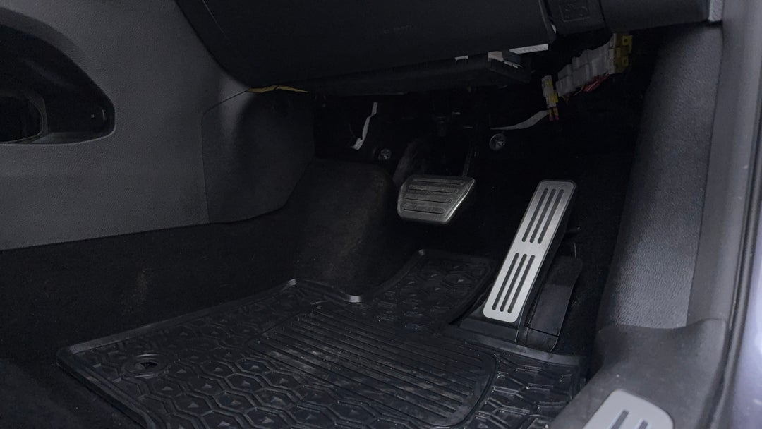 Pedals and Footmat